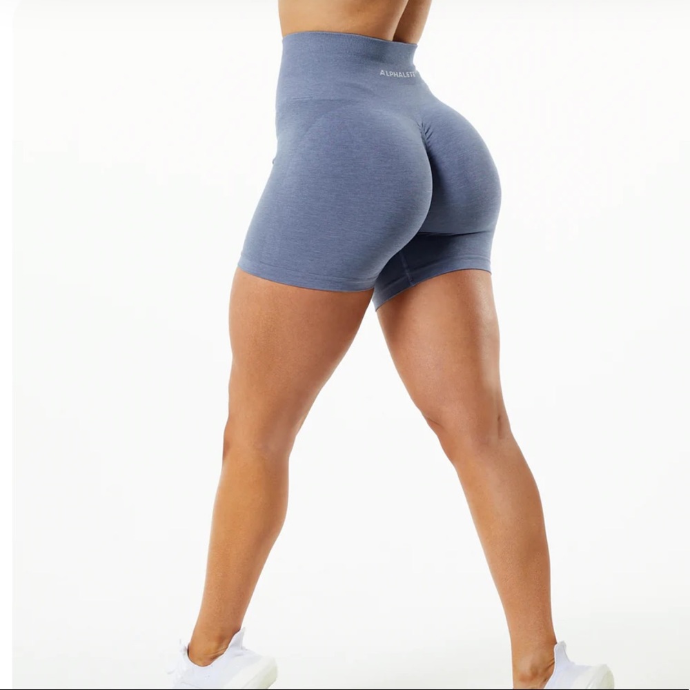 Alphalete Amplify Short 4.5 in French Blue